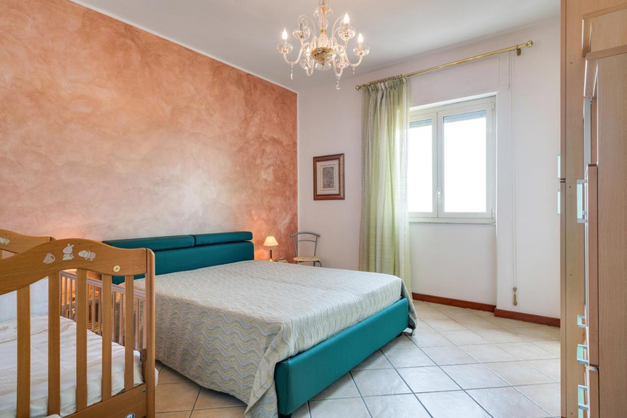 Roomy And Bright Apartment With Balconies X6 Катания Экстерьер фото